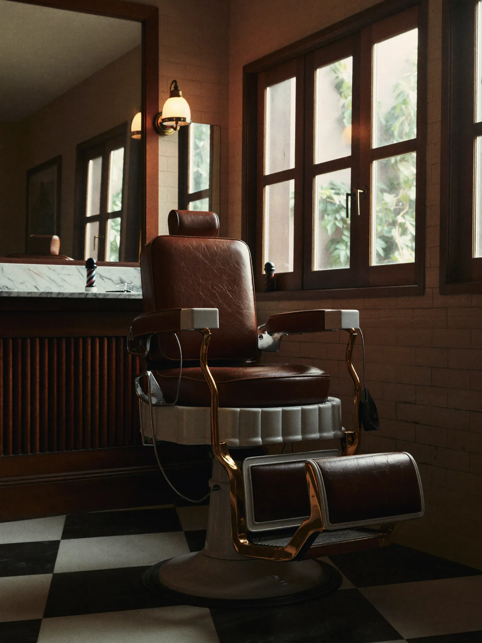 Vintage-Barbierstuhl aus Leder und Messing im Salon